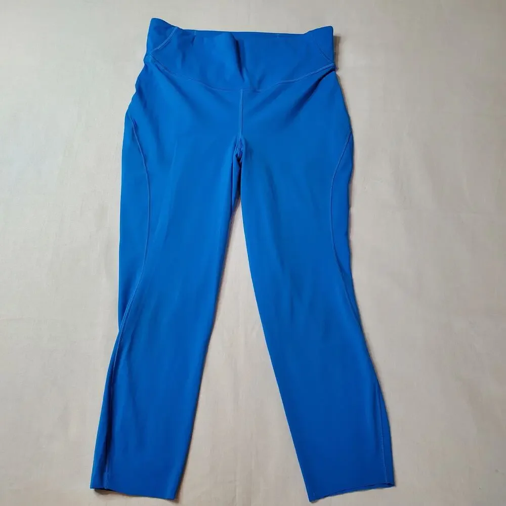Lululemon Women's Size 10 Base Pace High-Rise Crop 23